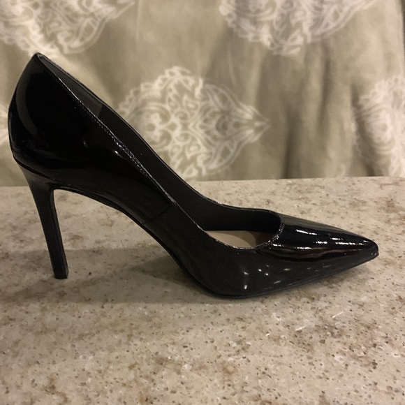 NWOT Stuart Weitzman Leigh 95 Patent Classic Black Pumps Size 9 - Picture 7 of 11